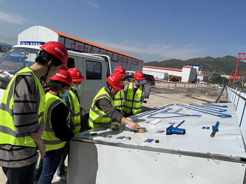 4T梁預制標準件樣品展臺_副本