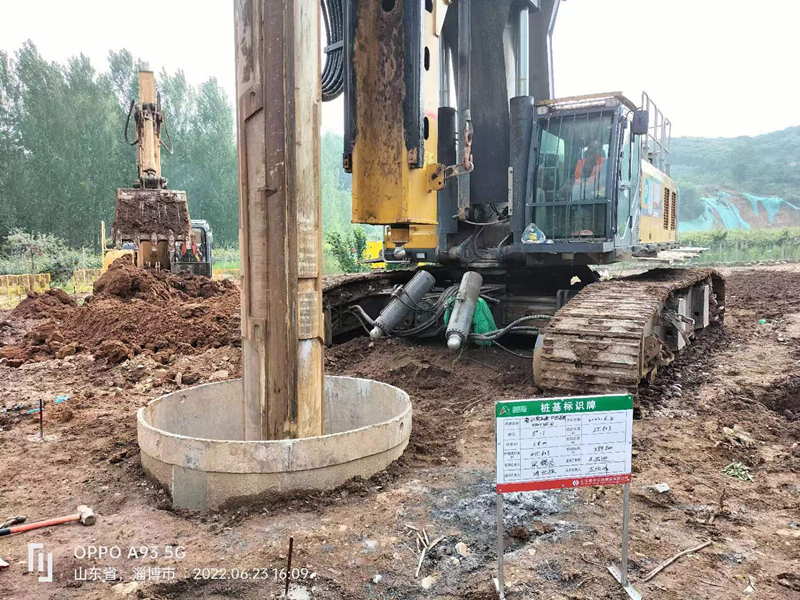 魯山南互通立交DK0+361.31匝道橋首樁順利開(kāi)鉆
