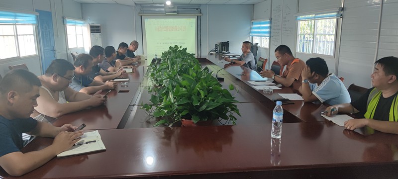 橋涵五六工區(qū)對公司9號10號11號文件進行宣貫學習_副本 橋涵五六工區(qū)對公司9號10號11號文件進行宣貫學習_副本