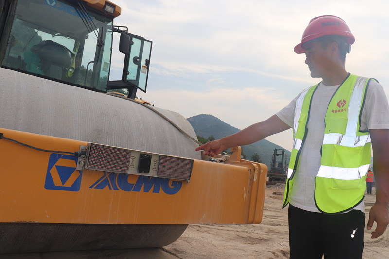 臨臨高速工程機(jī)械安全升級(jí)　智能防碰撞系統(tǒng)為生產(chǎn)保駕護(hù)航