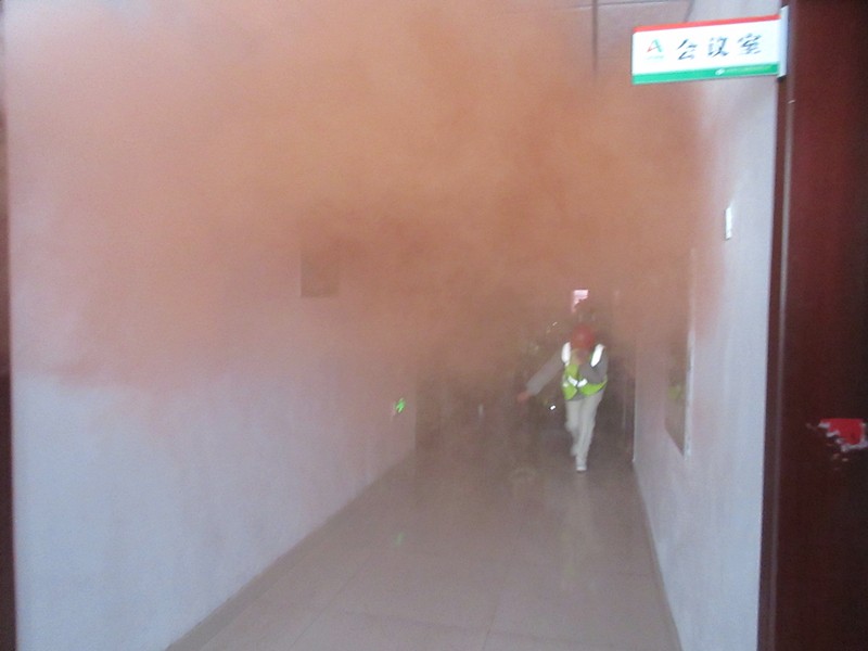 發(fā)生火災(zāi)后，紀(jì)健組織人員、有序正確逃生_副本