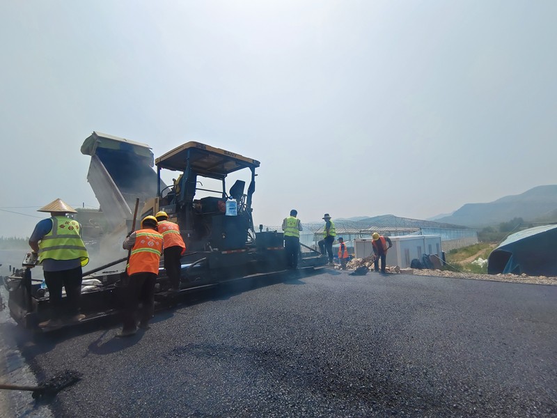 微信圖片_20240522093645分水新村多村振興設(shè)施農(nóng)業(yè)建設(shè)項目水穩(wěn)及瀝青路面施工2 微信圖片_20240522093645分水新村多村振興設(shè)施農(nóng)業(yè)建設(shè)項目水穩(wěn)及瀝青路面施工2