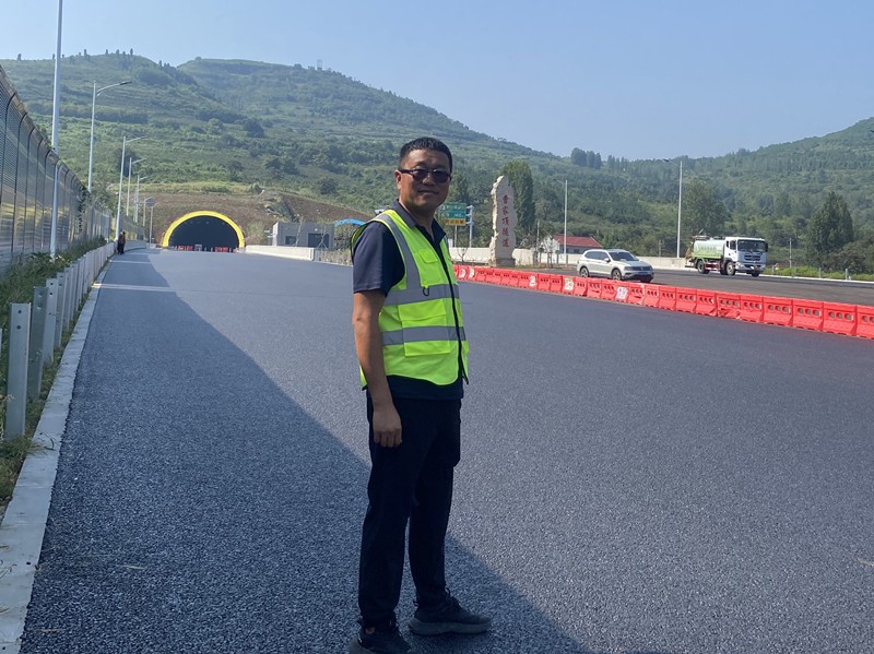 走近機(jī)械化施工公司青年突擊隊