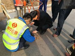 郯城白馬河路面建設(shè)工程順利完成交工檢測(cè)