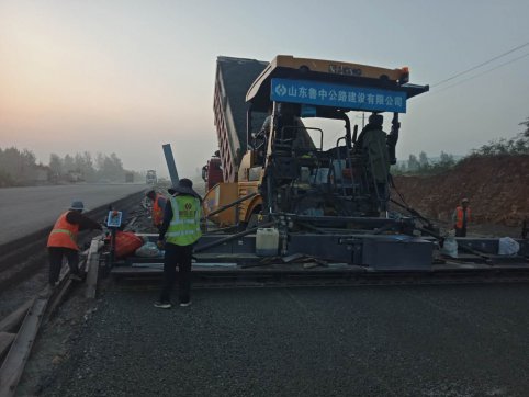 我自豪，我是公路人