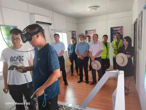 第二工程公司第二項(xiàng)目部組織安全體驗(yàn)館體驗(yàn)活動(dòng)