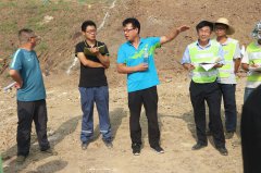 夯實(shí)省道102的第一錘