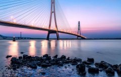 世間所有的相遇，都是久別重逢