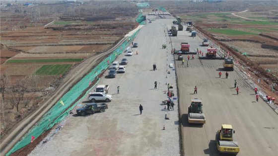 不負(fù)春光  不負(fù)韶華——青蘭項(xiàng)目部春季大干紀(jì)實(shí)