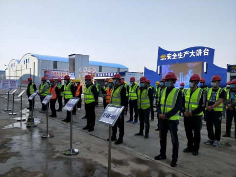 青蘭項(xiàng)目部參加青蘭高速項(xiàng)目辦組織的安全體驗(yàn)活動(dòng)