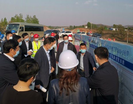 省交通廳領(lǐng)導(dǎo)到青蘭項目部調(diào)研征遷工作
