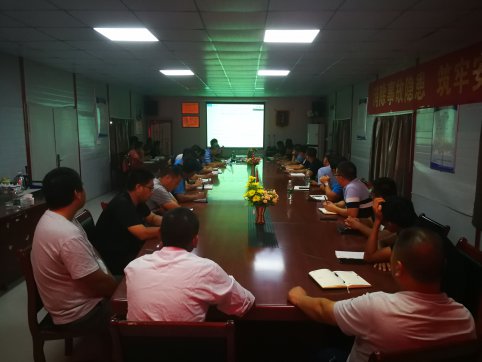 江西項(xiàng)目開展“攻堅(jiān)100天勞動(dòng)競賽”，掀起路面施工大干高潮