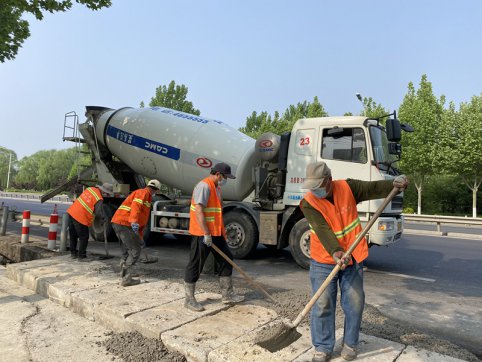 主動出擊，攻堅克難，第二區(qū)域項目部全力推進G205山深線施工